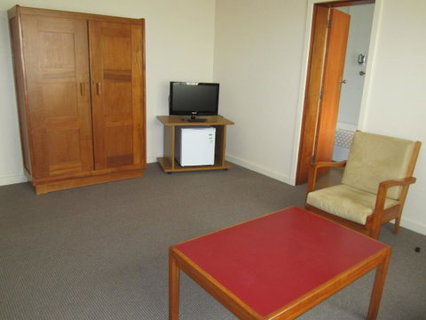 University House - ANU - Accommodation Cairns 41