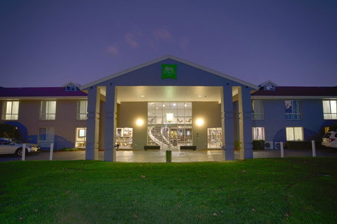 Ibis Styles Canberra - Accommodation Cairns 5