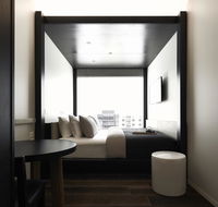 Little National Hotel - Accommodation Cairns