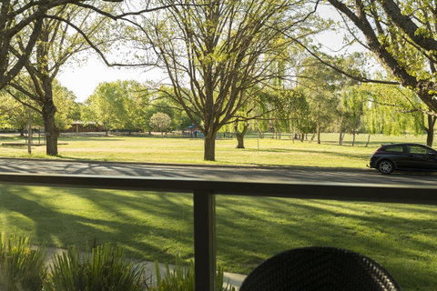 Forrest Hotel & Apartments - Accommodation Cairns 5