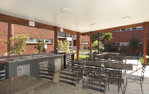 Forrest Hotel & Apartments - Accommodation Cairns 34