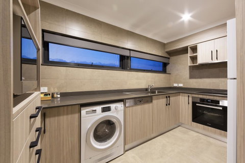 Forrest Hotel & Apartments - Accommodation Cairns 19
