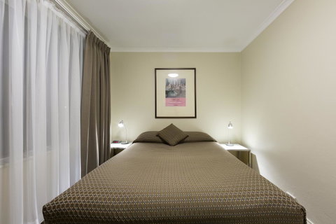 Forrest Hotel & Apartments - Accommodation Cairns 17