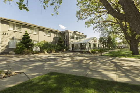 Forrest Hotel & Apartments - Accommodation Cairns 27