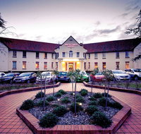 Mercure Canberra - Accommodation Cairns