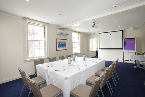 Mercure Canberra - Accommodation Cairns 37
