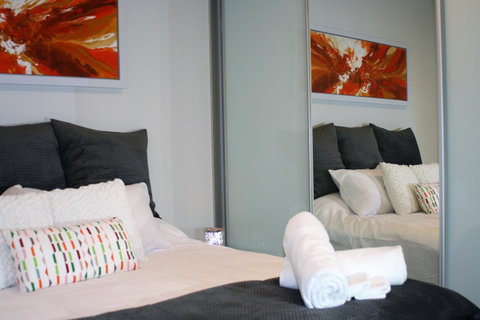 Modern Executive Apt@Barton*1BR*WiFi*Gym*Secure Parking*Canberra - Accommodation Cairns 1