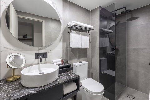 Deco Hotel Canberra - Accommodation Cairns 6