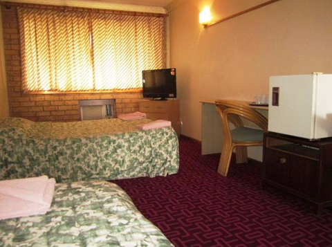 Canberra Lyneham Motor Inn - Accommodation Cairns 12