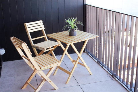 Stylish, Modern, Cute As A Button - Braddon CBD - Accommodation Cairns 13