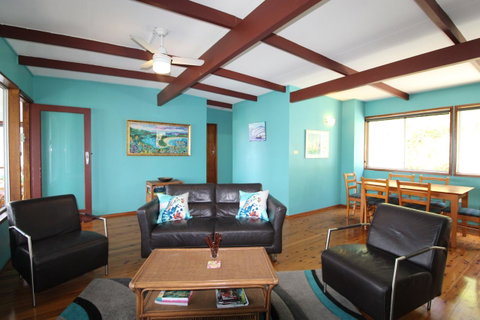 Bally High, 20 Dulconghi Street - Accommodation Cairns 10
