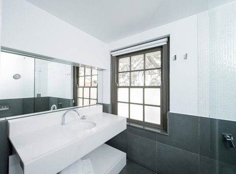 Peppers Gallery Hotel - Accommodation Cairns 40