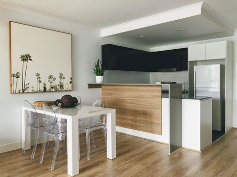 Staying Places - The Avenue - Accommodation Cairns 6