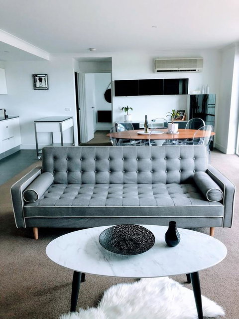 Staying Places - The Avenue - Accommodation Cairns 5