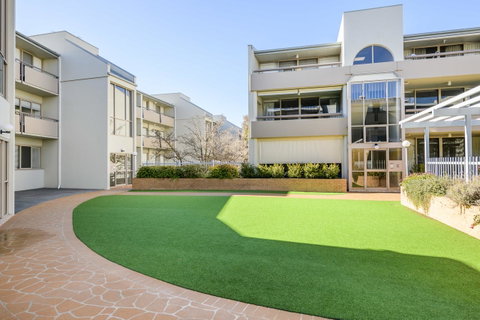 Accommodate Canberra - The Summit - Accommodation Cairns 4