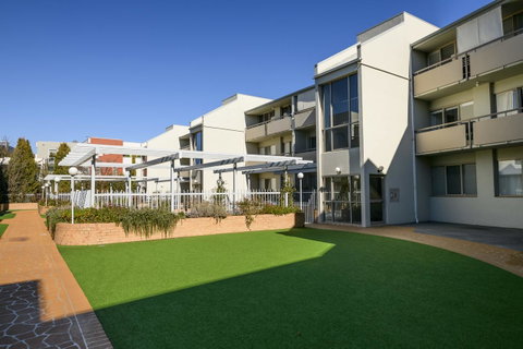 Accommodate Canberra - The Summit - Accommodation Cairns 3