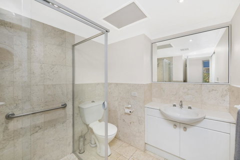 Accommodate Canberra - The Summit - Accommodation Cairns 9