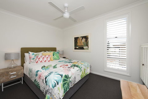 Mollymook Beachfront Penthouse 9 - Accommodation Cairns 2