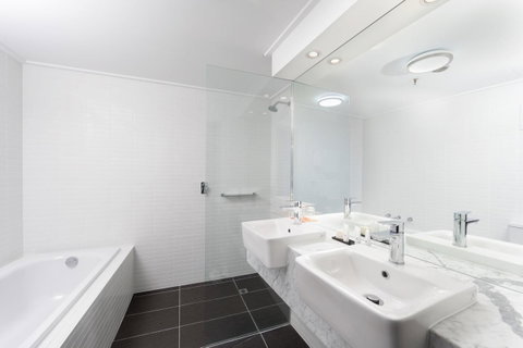 Rydges Canberra - Accommodation Cairns 36