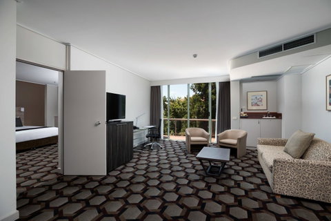 Rydges Canberra - Accommodation Cairns 38