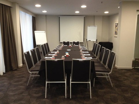 Rydges Canberra - Accommodation Cairns 7