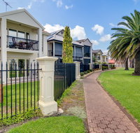 Port Adelaide Harbourside House - Accommodation Cairns