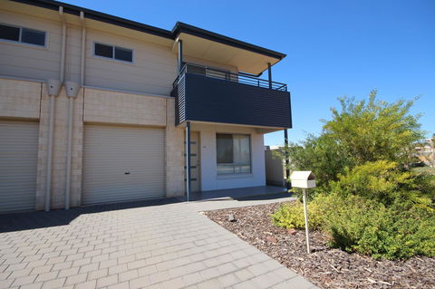 Wallaroo Marina Apartments - Accommodation Cairns 32