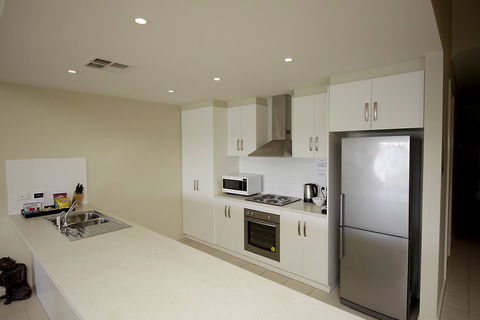 Wallaroo Marina Apartments - Accommodation Cairns 6