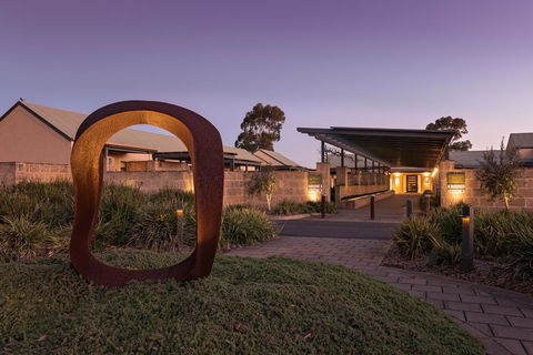 The Louise - Accommodation Cairns 26