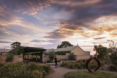 The Louise - Accommodation Cairns 1