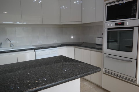 Pacific Bay Resort - Accommodation Cairns 11