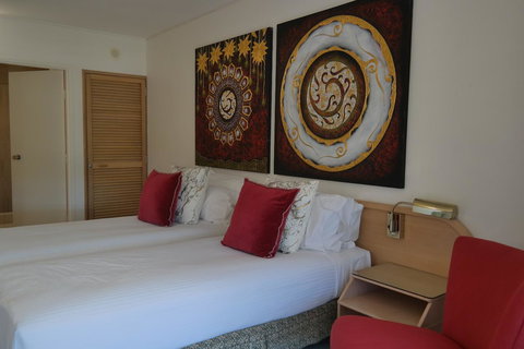 Pacific Bay Resort - Accommodation Cairns 5