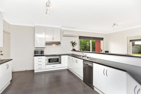 'The Hidden Diamond' - Normanville - Accommodation Cairns 15