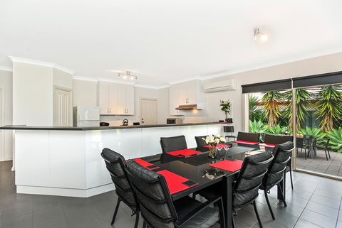 'The Hidden Diamond' - Normanville - Accommodation Cairns 12