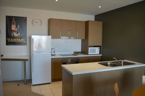 Wallaroo Marina Luxury Apartment - Accommodation Cairns 12