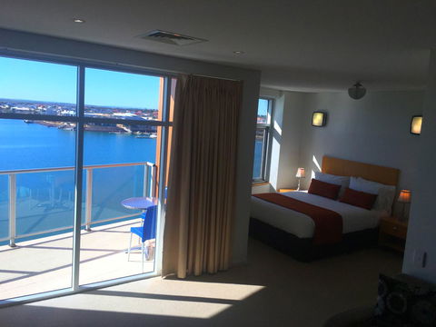 Wallaroo Marina Luxury Apartment - Accommodation Cairns 18