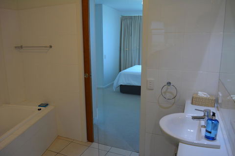 Wallaroo Marina Luxury Apartment - Accommodation Cairns 20