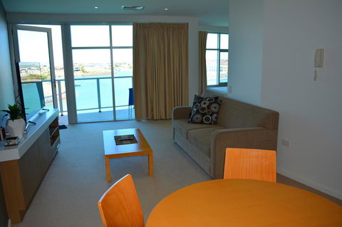 Wallaroo Marina Luxury Apartment - Accommodation Cairns 5