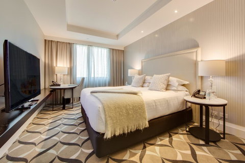 Mayfair Hotel - Accommodation Cairns 0
