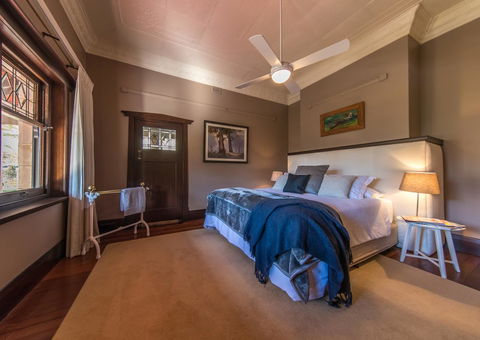 The Tudor House - Accommodation Cairns 2