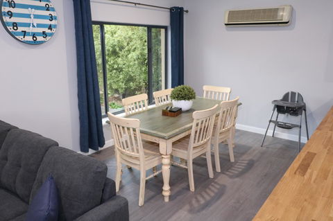 The Purple Door On Seaview - Accommodation Cairns 5