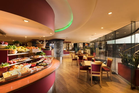 Stamford Plaza Adelaide - Accommodation Cairns 3