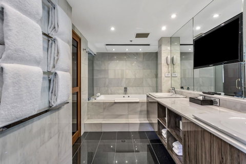 Stamford Plaza Adelaide - Accommodation Cairns 42