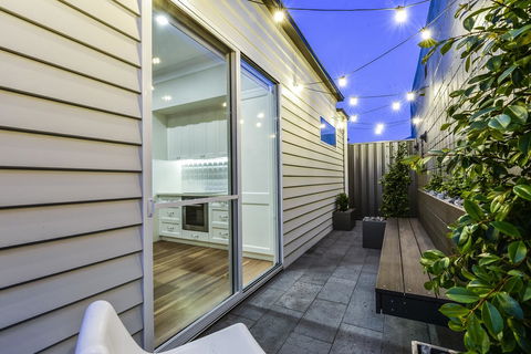 Aloha Central Luxury Apartments - Accommodation Cairns 13