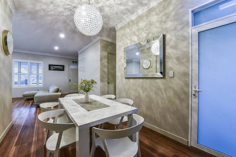 Aloha Central Luxury Apartments - Accommodation Cairns 9