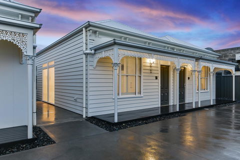 Aloha Central Luxury Apartments - Accommodation Cairns 21