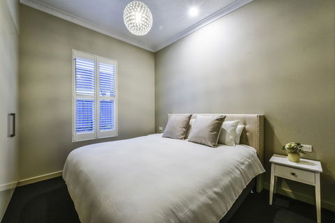 Aloha Central Luxury Apartments - Accommodation Cairns 4