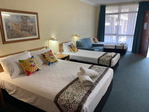 Cumberland Motor Inn - Accommodation Cairns 5