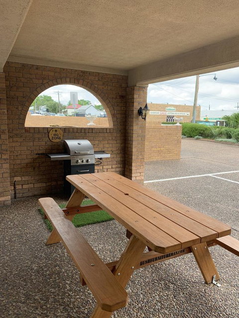 Cumberland Motor Inn - Accommodation Cairns 14