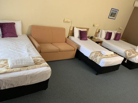 Cumberland Motor Inn - Accommodation Cairns 12